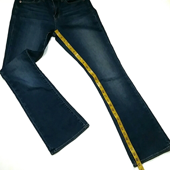Lucky Brand 6/28 Sofia Boot Cut (B) - Picture 9 of 9